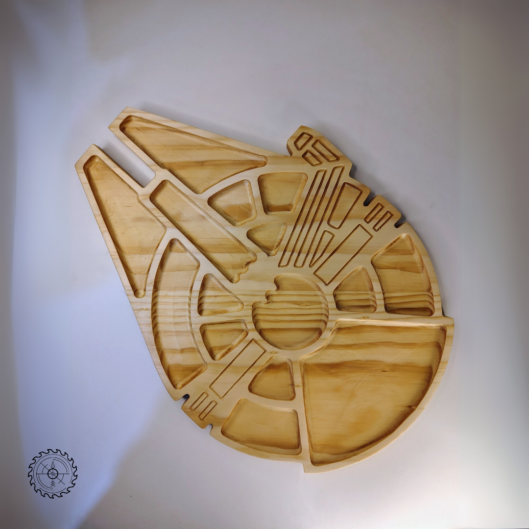 Tabla para Picoteo Halcón Milenario - Star Wars